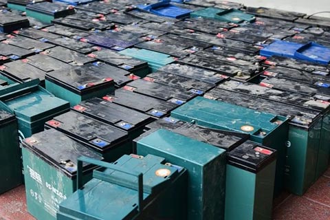 新疆高价铅酸蓄电池回收-上门回收废铅酸电池-三元锂电池回收